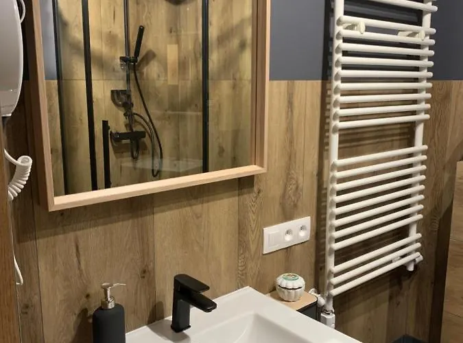 Wilenska #self Check-in #parking Free *